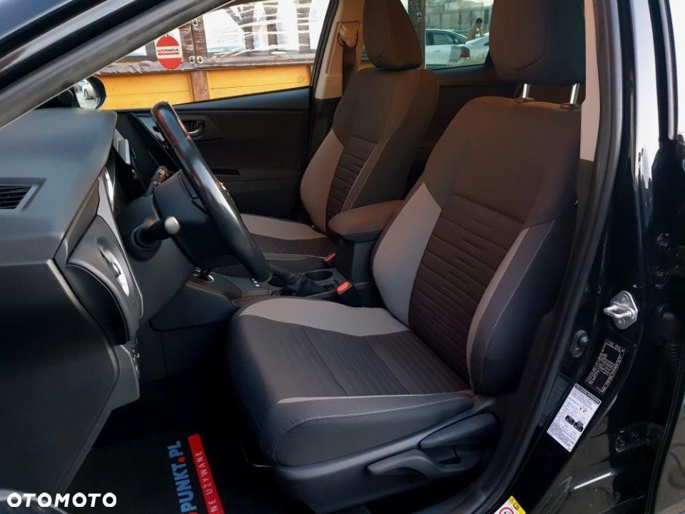Toyota Auris - 29