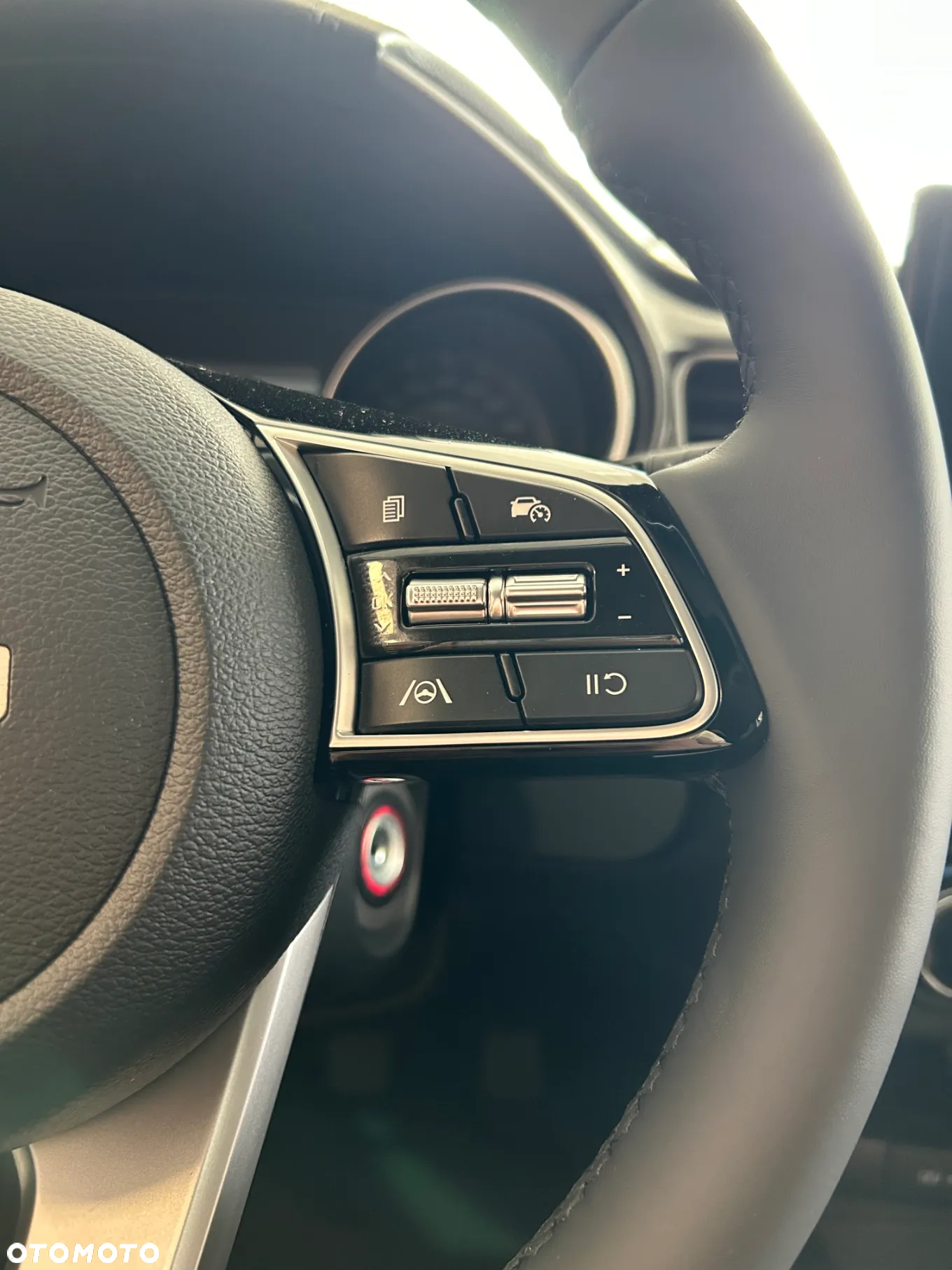 Kia XCeed 1.5 T-GDI M - 9