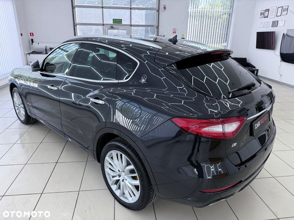 Maserati Levante Q4 GranLusso - 13