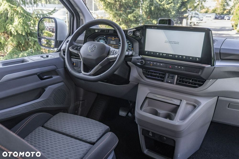 Volkswagen Caravelle - 26