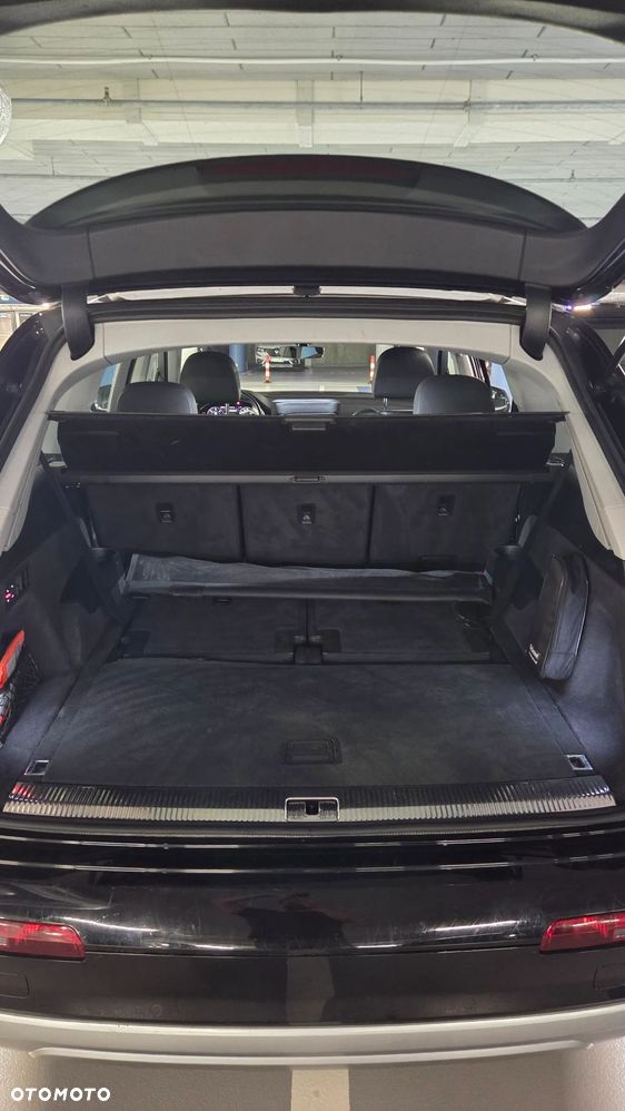 Audi Q7 - 10
