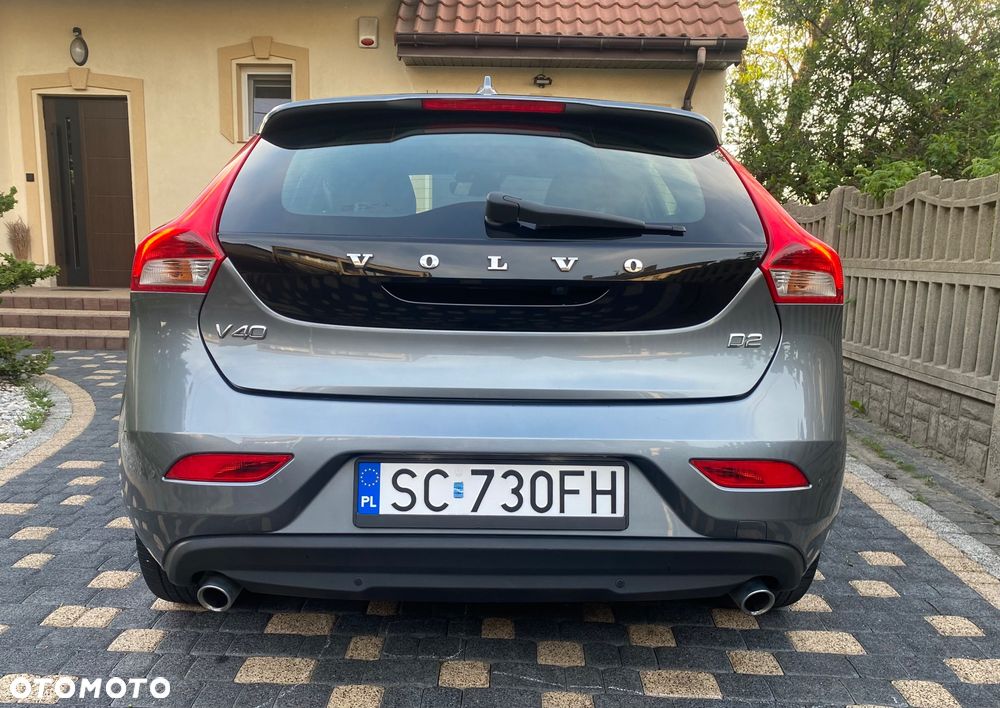 Volvo V40 D2 Momentum - 7