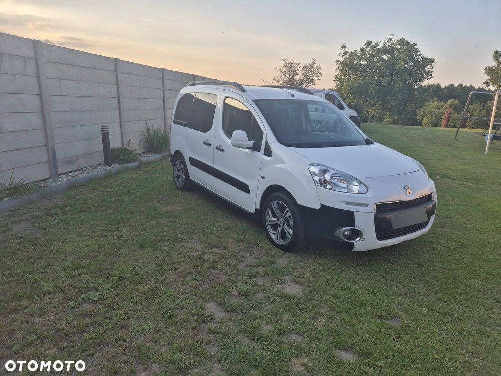 Peugeot Partner 1.6 HDi Outdoor 7os - 16