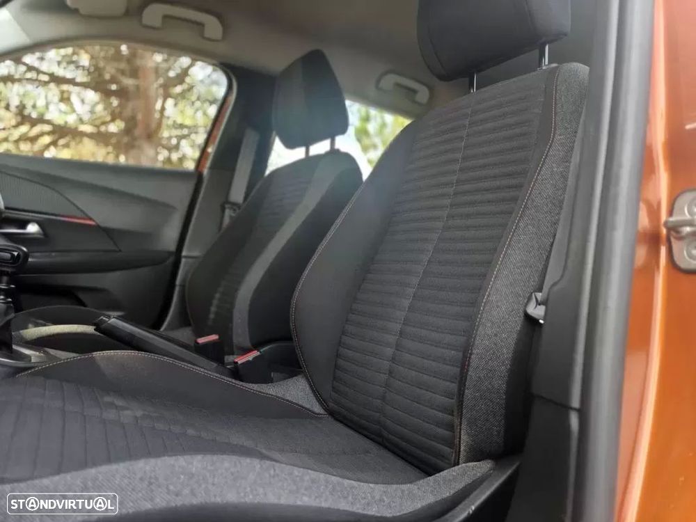 Peugeot 2008 1.2 PureTech Active Pack — fotografia 25