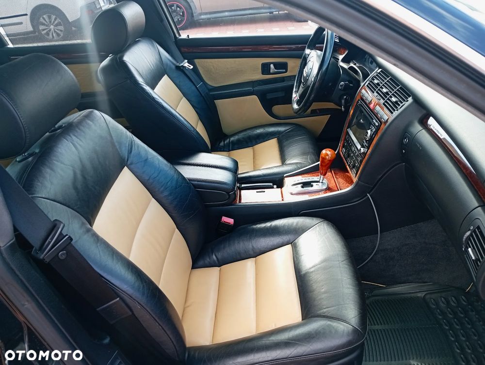 Audi S8 - 23