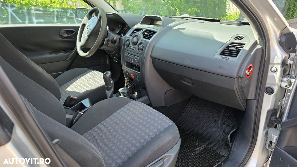 Renault Megane II 1.5 dCi Authentique - 5