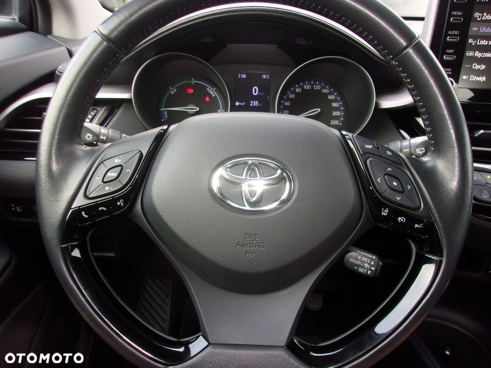 Toyota C-HR - 16