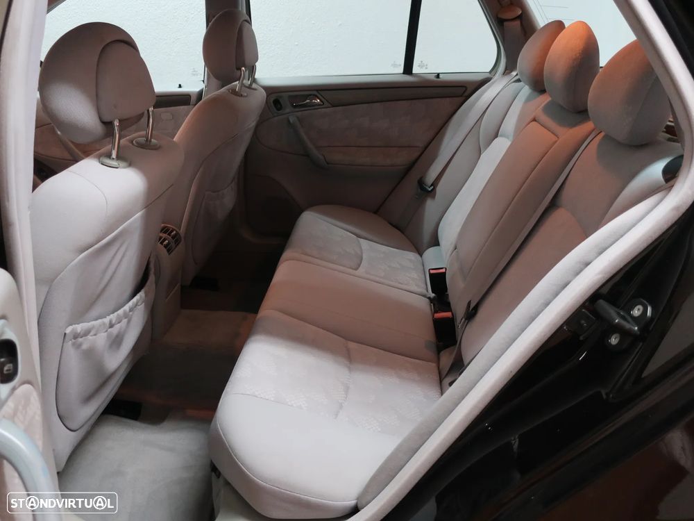 Mercedes-Benz C 220 CDi Avantgarde - 14