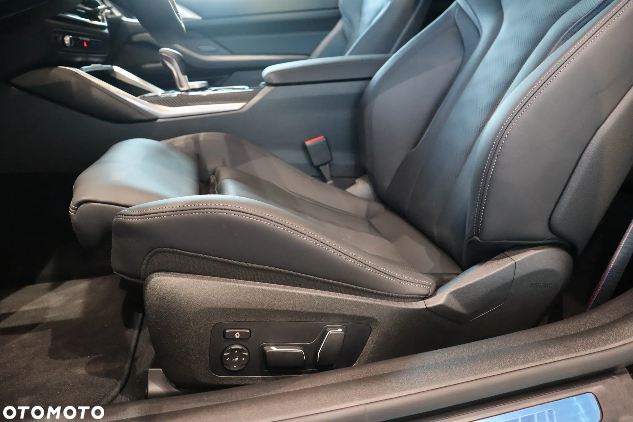 BMW M4 Competition M xDrive - 29