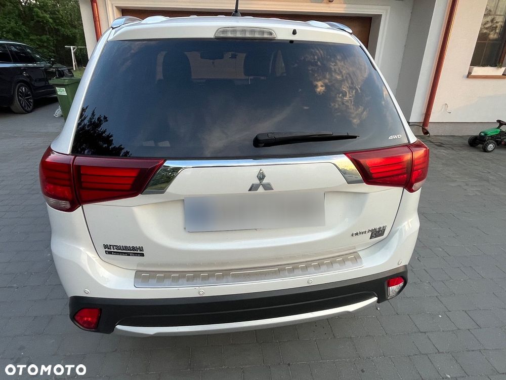 Mitsubishi Outlander 2.0 Intense + Navi 4WD CVT - 2
