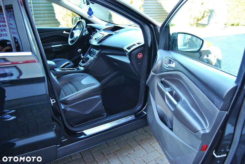 Ford Kuga - 11