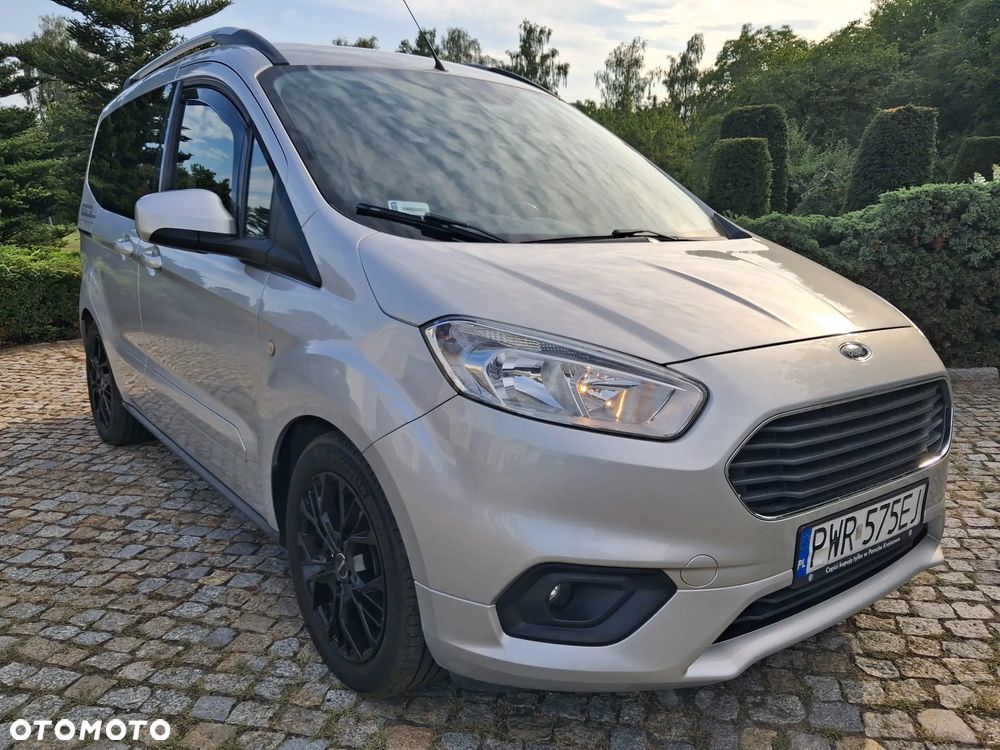 Ford Tourneo Courier - 6
