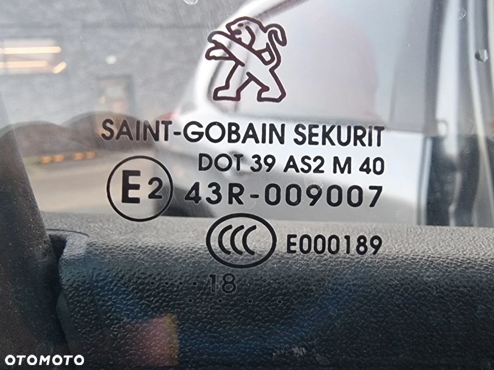 Peugeot 2008 - 22