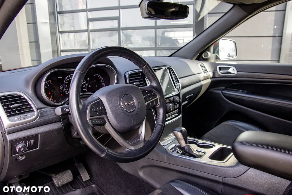 Jeep Grand Cherokee - 10