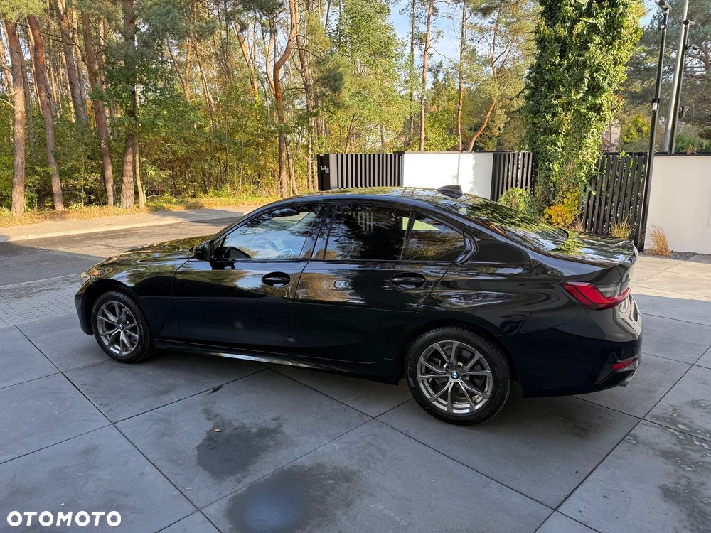 BMW Seria 3 318i Luxury Line sport - 11