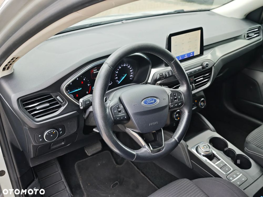 Ford Focus 1.5 EcoBlue Start-Stopp-System TITANIUM - 16