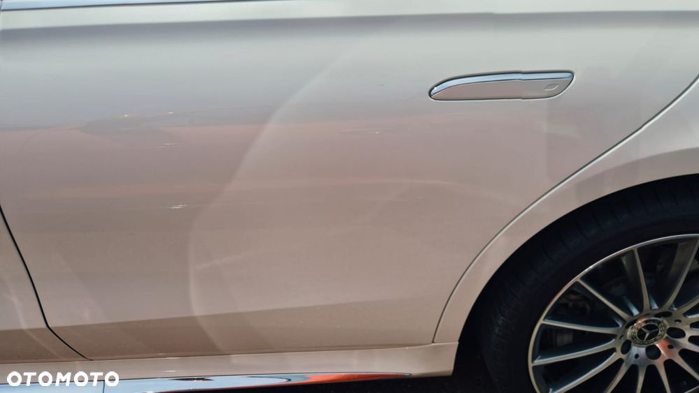 Mercedes-Benz Klasa S 400 d 4-Matic 9G-TRONIC - 37