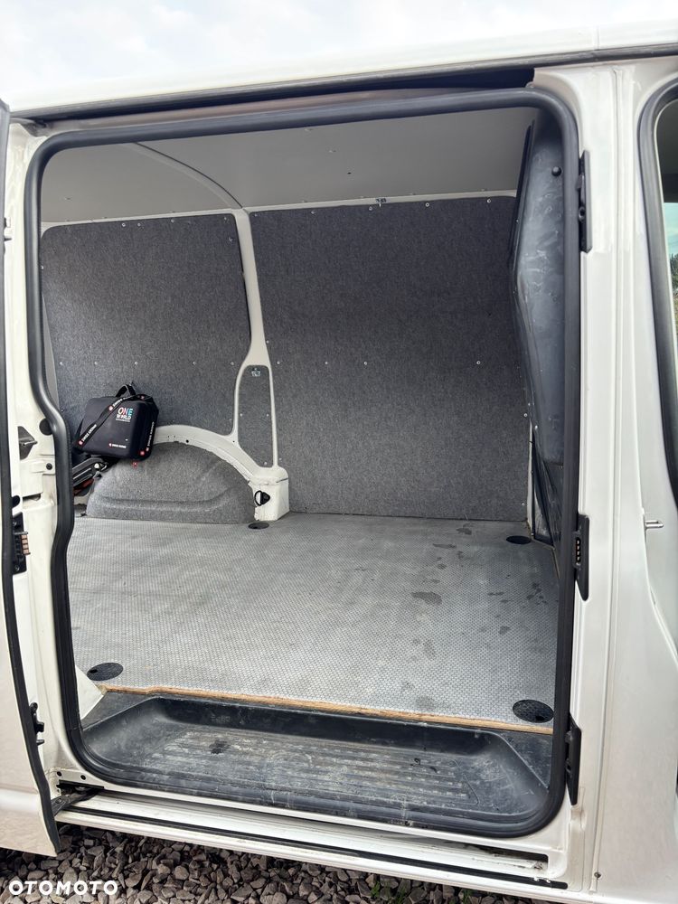 Volkswagen Transporter - 13