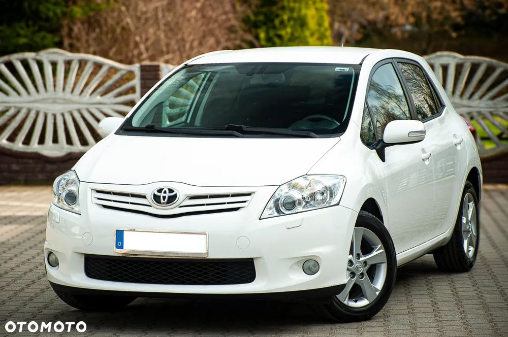 Toyota Auris 1.6 Executive - 5