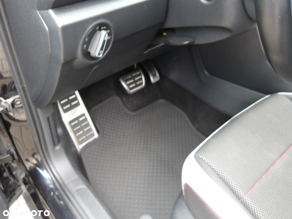 Volkswagen T-Roc 2.0 TSI 4Motion United DSG - 16