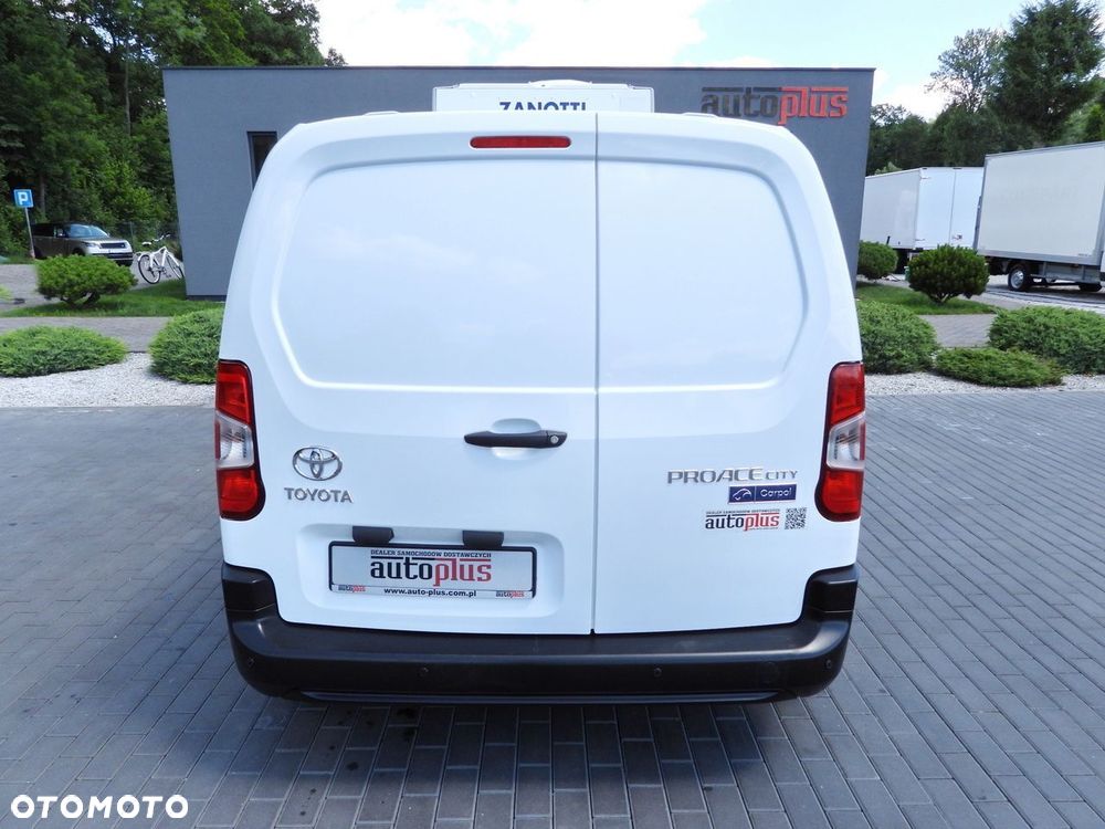 Toyota PROACE CITY  FURGON CHŁODNIA  -15*C ZASILANIE 230V TEMPOMAT KLIMATYZACJA  100KM - 12