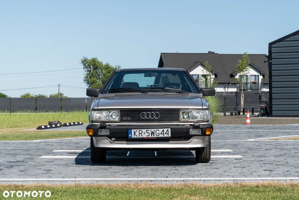 Audi Coupe 2.0 GT - 12