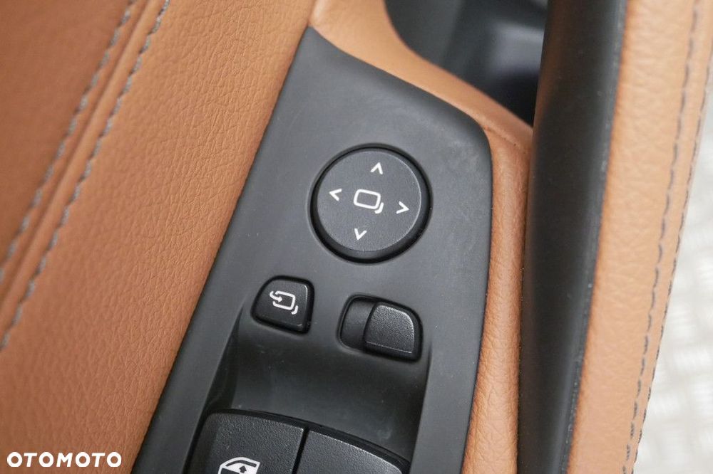 BMW Seria 5 - 34