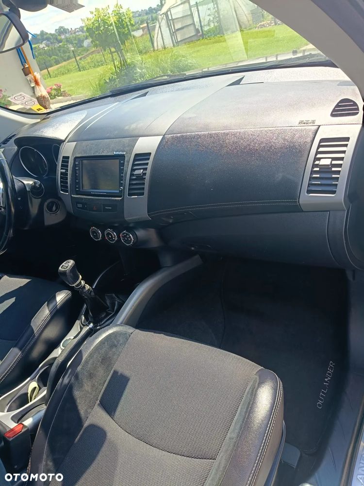 Mitsubishi Outlander 2.2 DID Instyle NAVI EU5 - 9