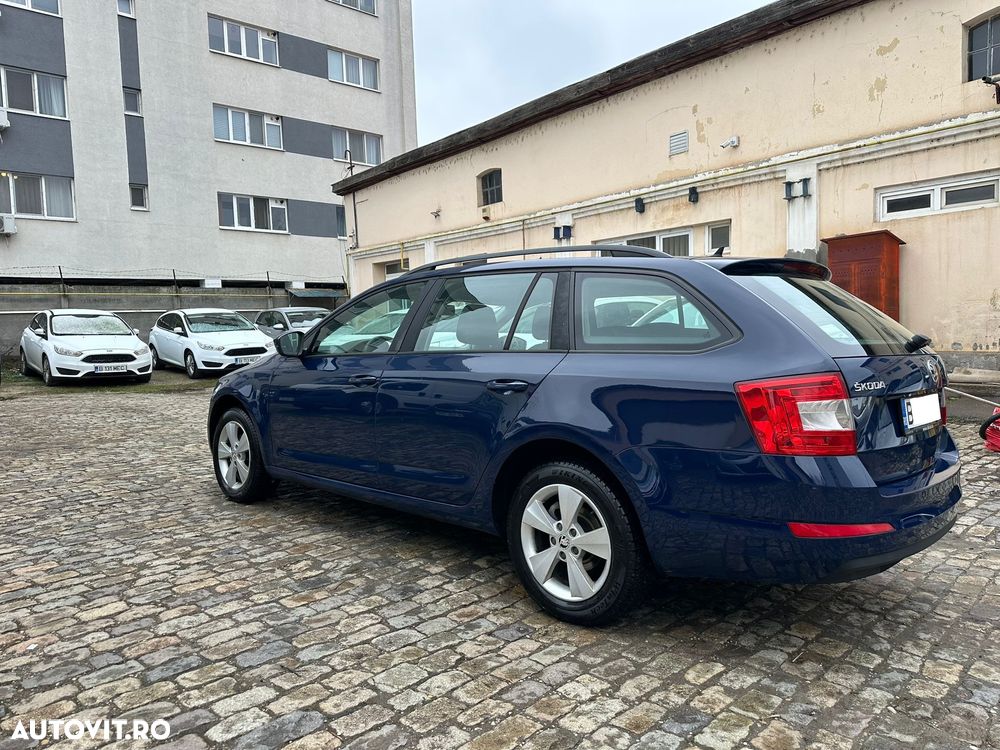 Skoda Octavia 1.6 TDI Ambition - 8