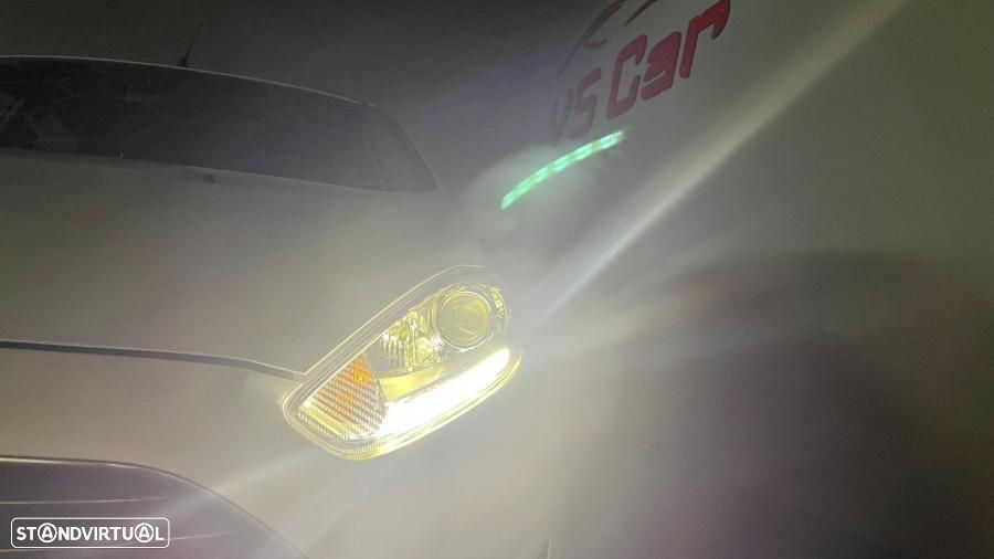 Ford Fiesta 1.5 TDCi Titanium - 11