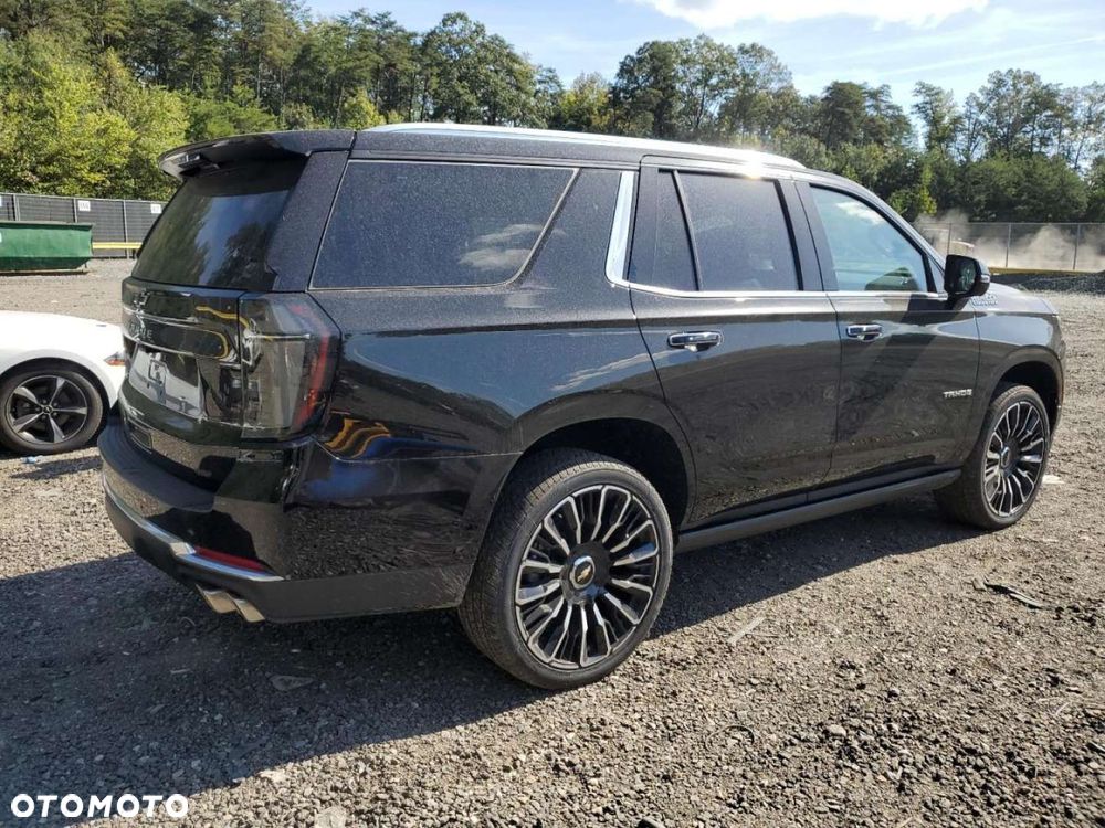 Chevrolet Tahoe - 11