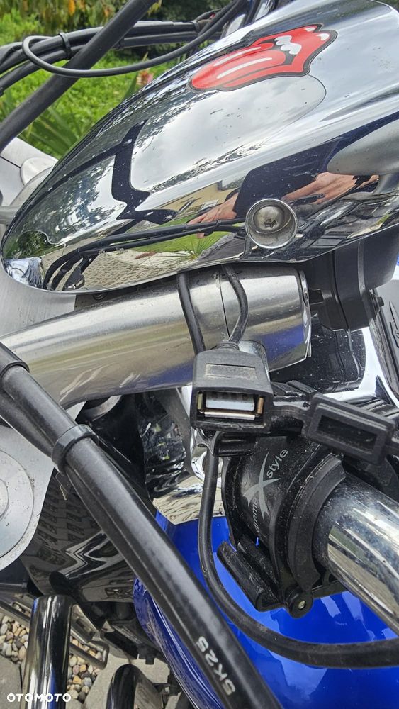 Suzuki Boulevard - 4