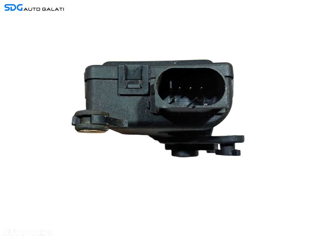 Motoras Reglaj Grila Clapeta Clapete Aeroterma Audi TT 1.8 2.0 3.2 2007 - 2014 Cod 8D1820511B [LR0872] - 4