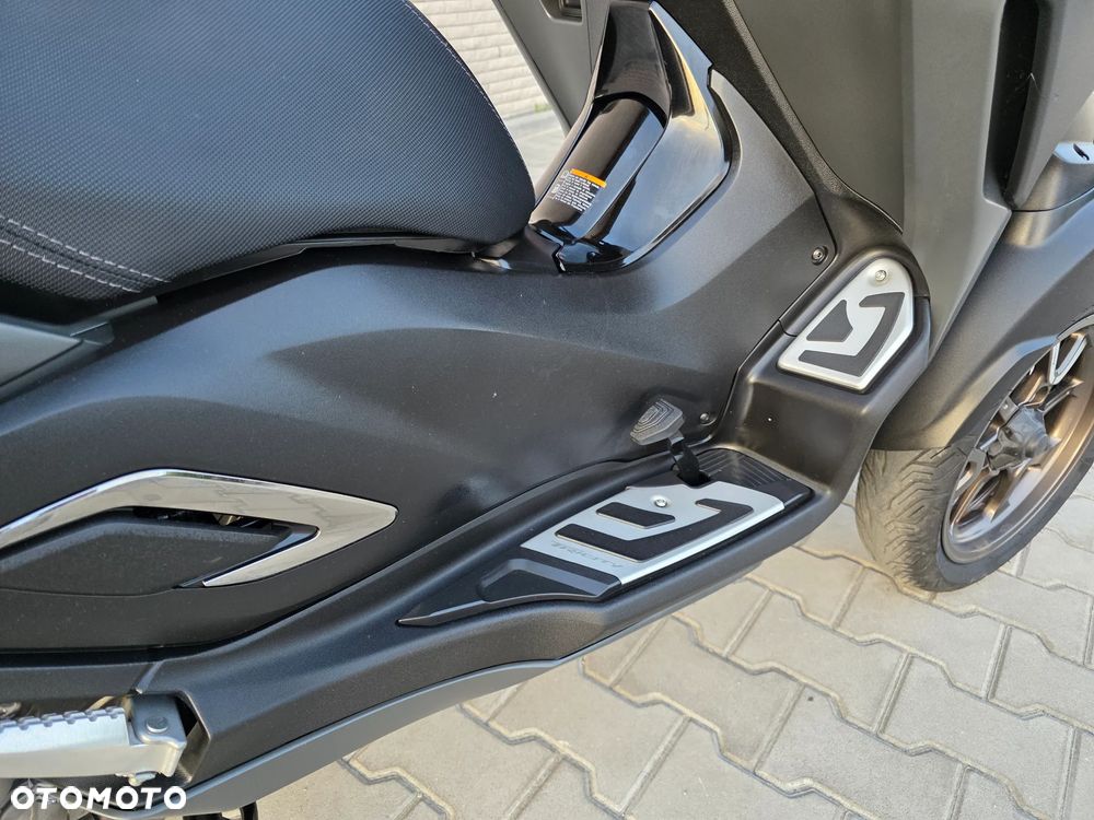Yamaha Tricity - 12
