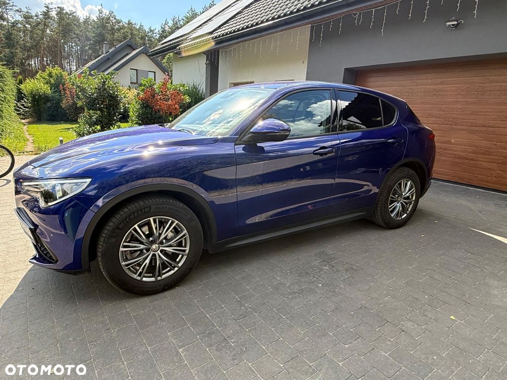 Alfa Romeo Stelvio - 2