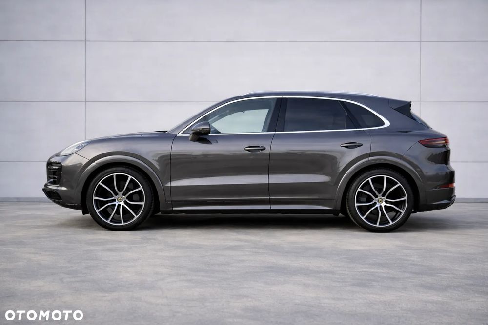 Porsche Cayenne Platinum Edition - 2