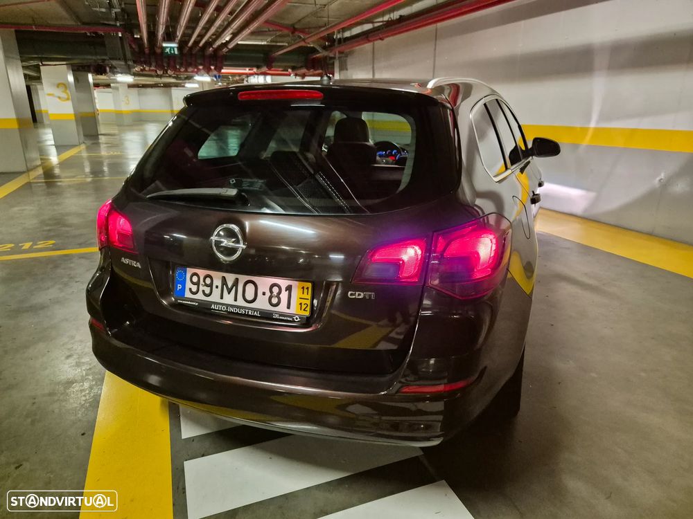 Opel Astra Sports Tourer 1.7 CDTi Cosmo - 13