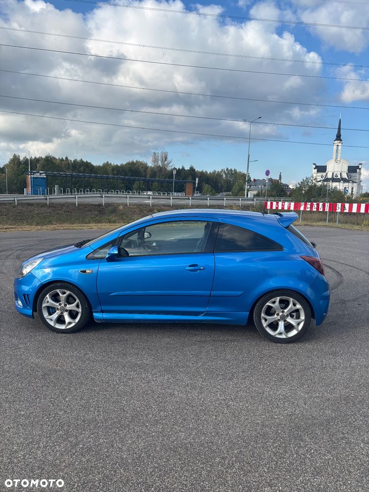 Opel Corsa 1.6T OPC - 6