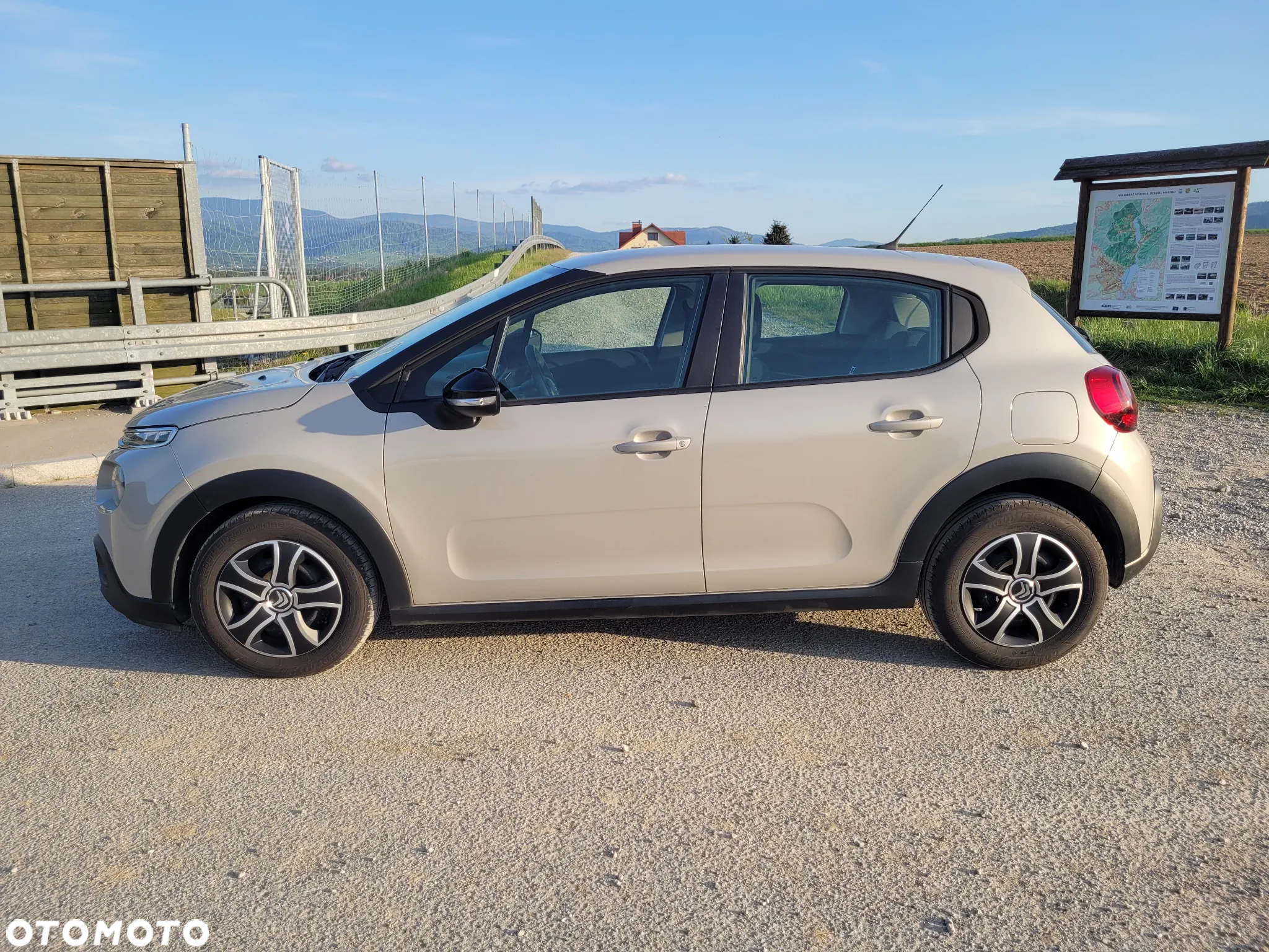 Citroën C3 1.5 BlueHDi Shine - 11