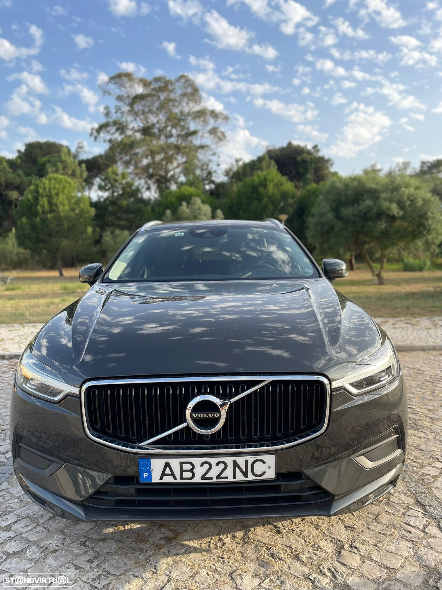 Volvo XC 60 2.0 D4 Momentum Geartronic - 4