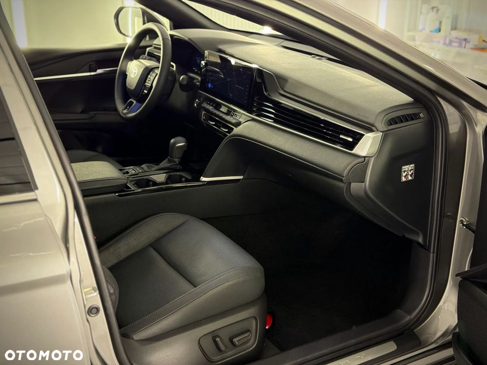 Toyota Camry 2.5 Hybrid Prestige CVT - 21