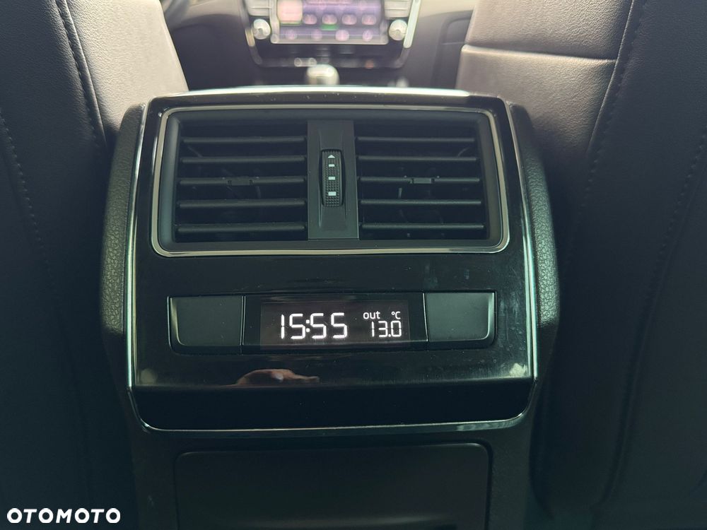 Skoda Superb 2.0 TDI 4x4 DSG L&K - 13