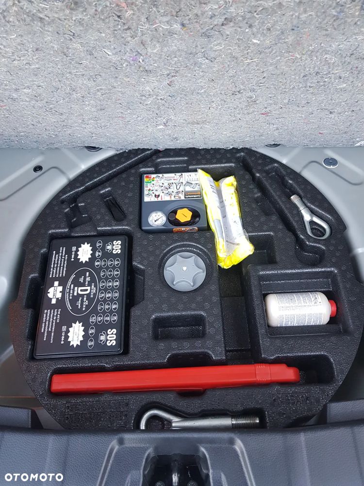 Nissan Qashqai 1.6 DCi Acenta Xtronic - 33