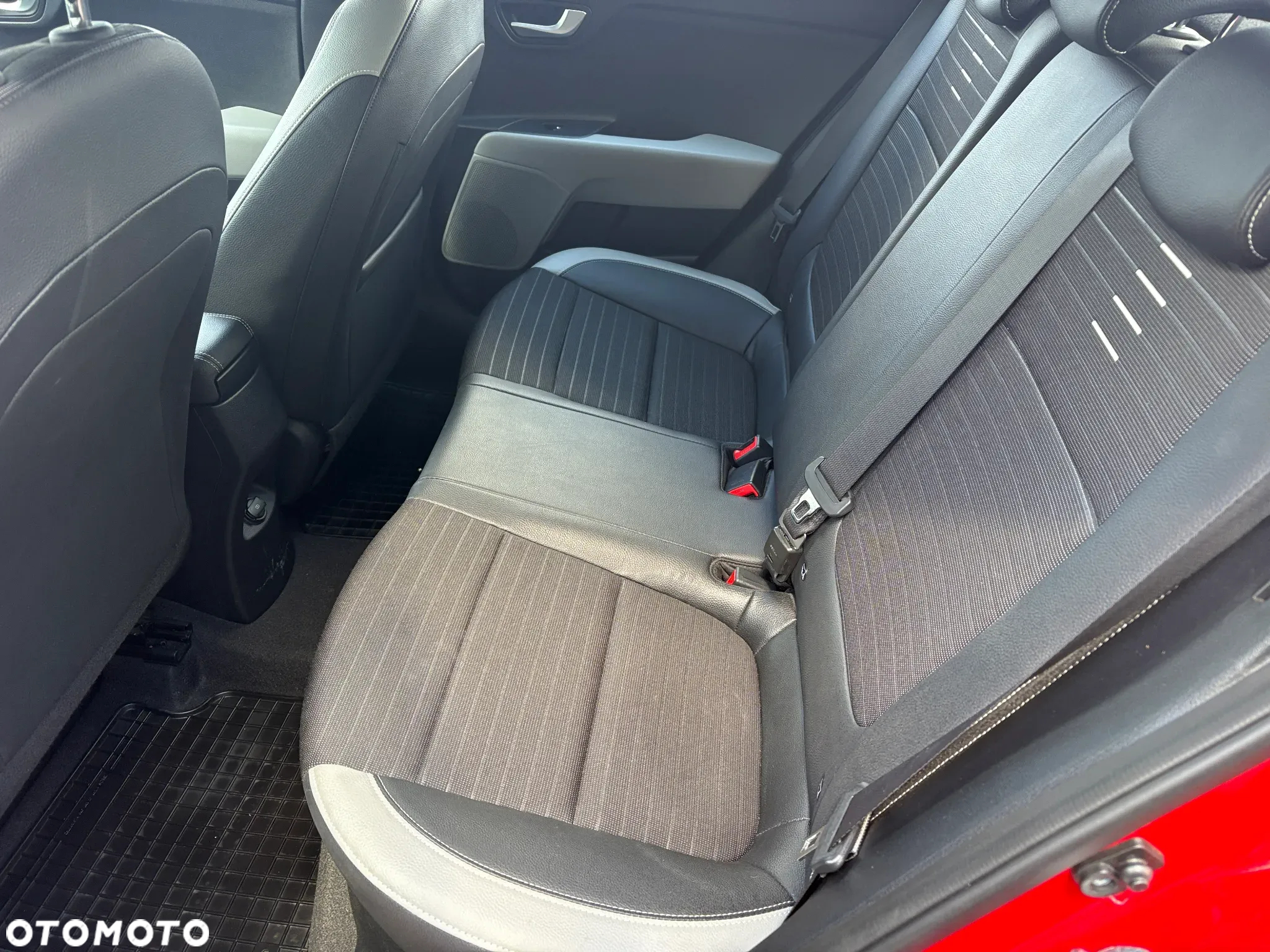 Kia Stonic - 19