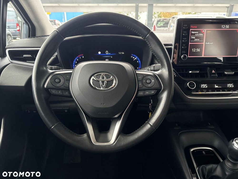 Toyota Corolla - 12