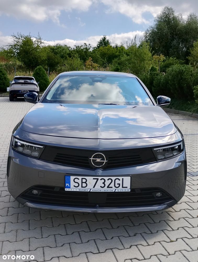Opel Astra 1.2 T Edition S&S - 12