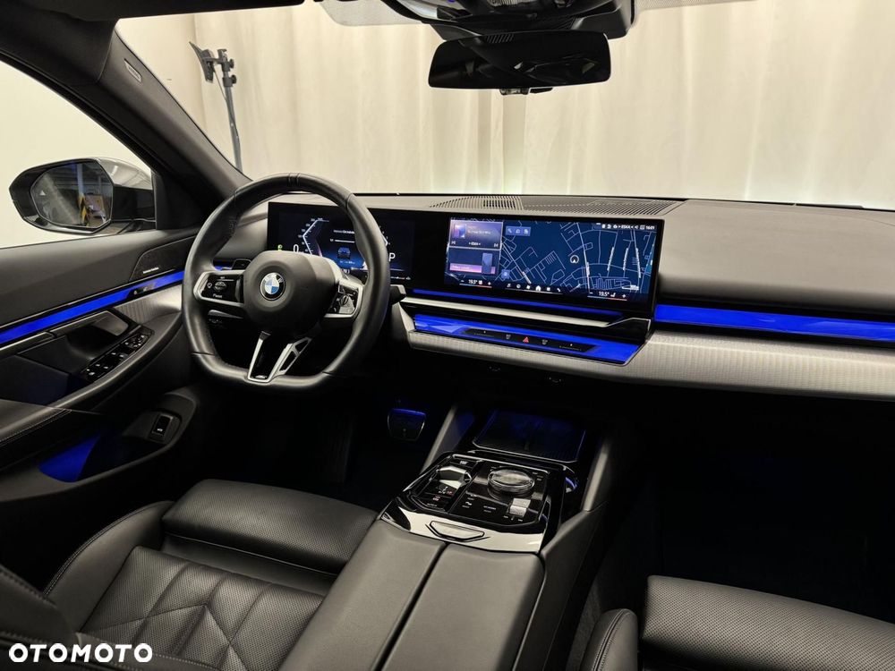 BMW Seria 5 520d mHEV M Sport - 23