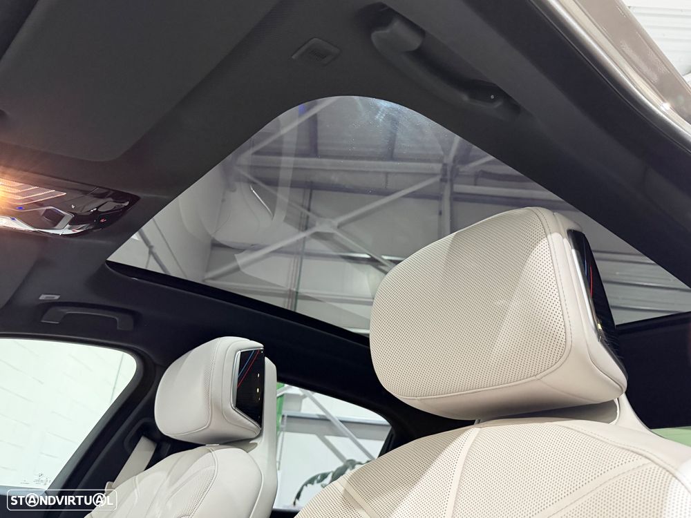 BMW 740 d xDrive Pack Desportivo M Pro - 27