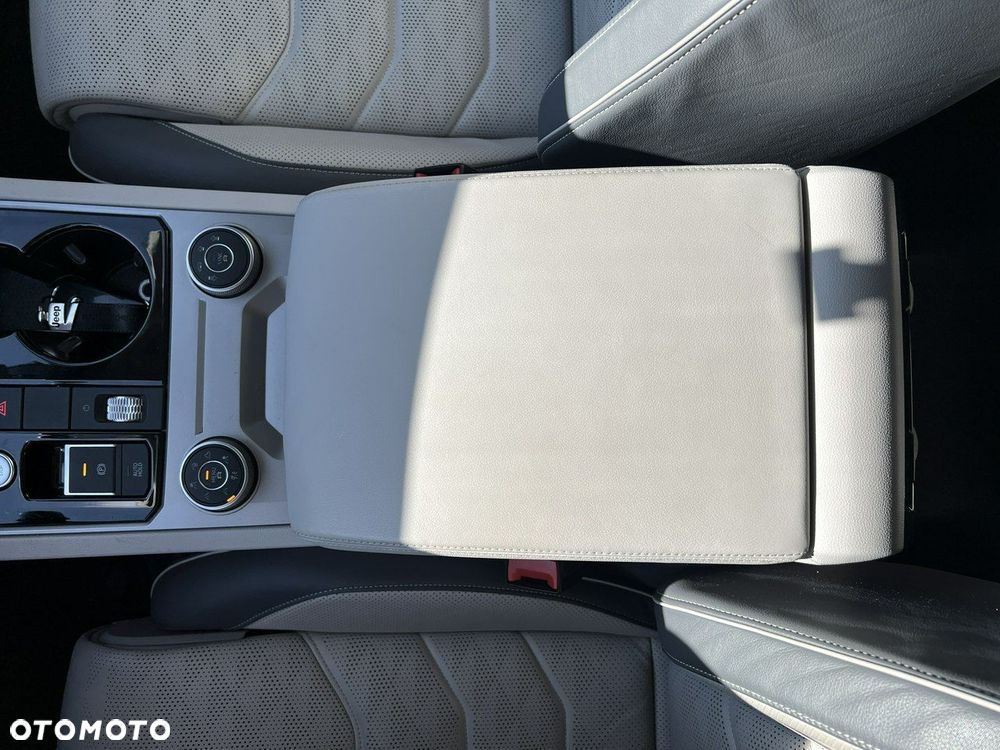 Volkswagen Touareg - 20