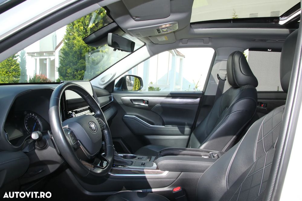 Toyota Highlander 2.5 L Dynamic Force 248CP Executive Metallic - 40